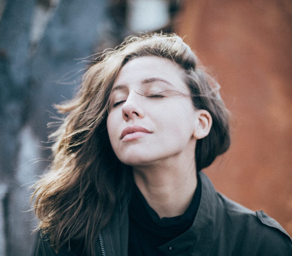 eli-defaria-vCzh1jOyre8-unsplash